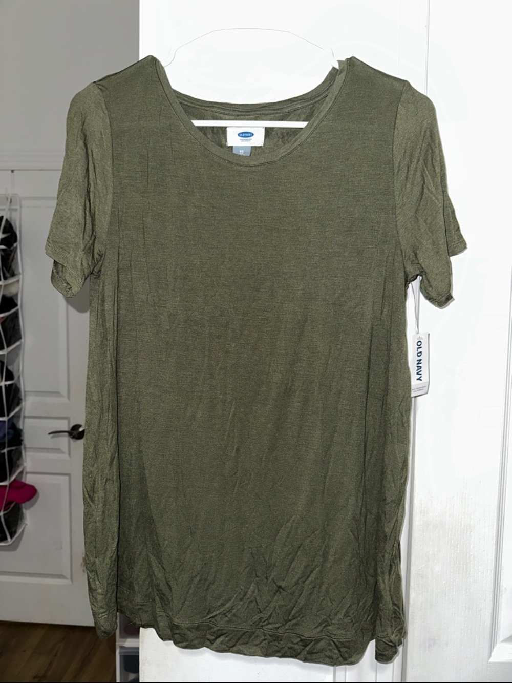 Old Navy Olive Crewneck Short Sleeve Tee - Picture 2 of 7
